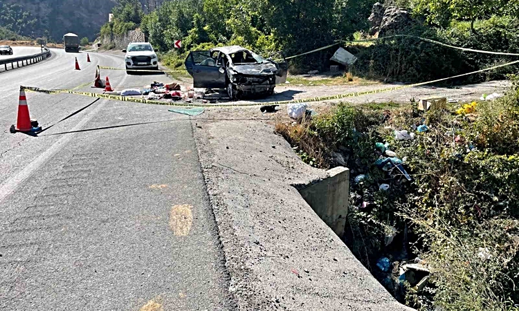 Gündemden Son Bilgiler: Bitlis’te feci kaza: 10 yaşındaki çocuk yaşamını yitirdi, 3 yaralı | İşte Tüm Ayrıntıl