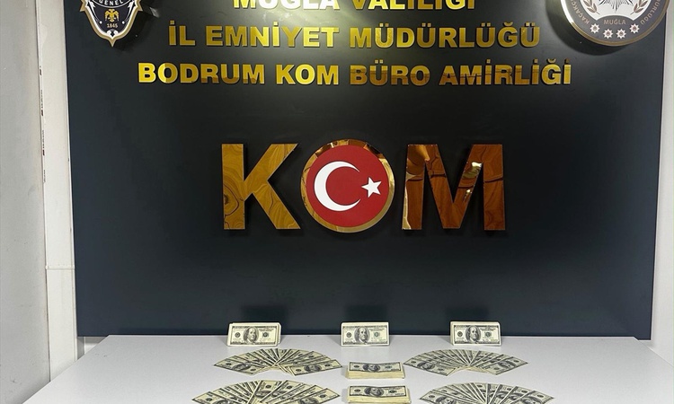 Gündemden Son Bilgiler: Bodrum'da sahte dolar operasyonunda 46 bin 200 dolar ele geçirildi, zanlı hakkında tut