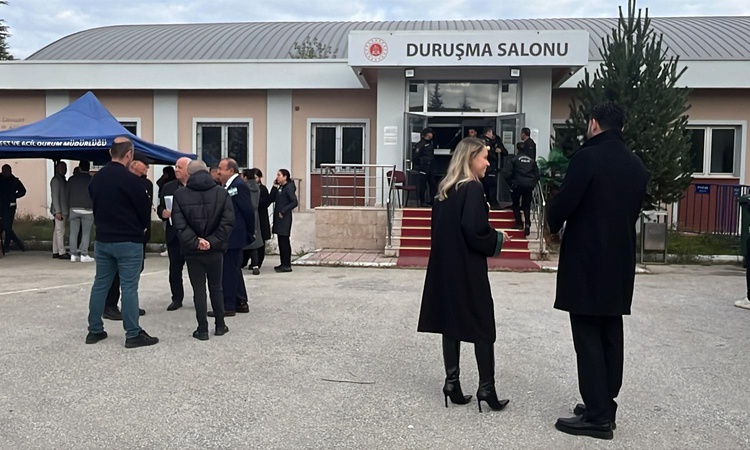 Gündemden Son Bilgiler: Bolu Belediyesi davasında tutuklu Başkan Yardımcısı Can siyaseti bırakacağını söyledi