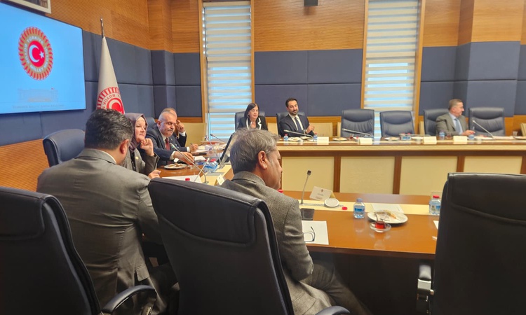 Gündemden Son Bilgiler: Bozay, vize süreçlerindeki kolaylaştırmanın 2027'de hissedileceğini söyledi | İşte Tüm