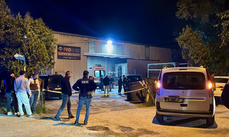 Gündemden Son Bilgiler: Bursa Nilüfer'de forkliftten düşen demir parçalarının altında kalan 24 yaşındaki kişi
