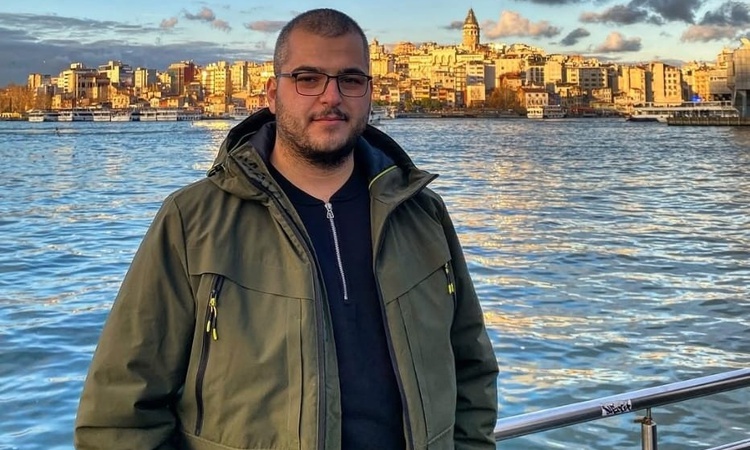 Gündemden Son Bilgiler: Bursa Orhangazi'de elektrik arızası için çalışırken 4 metreden düşen işçi ağır yaralan