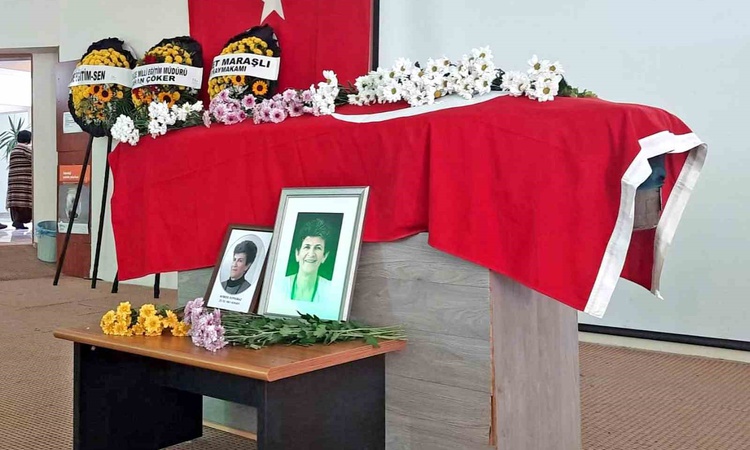 Gündemden Son Bilgiler: Çeşme İmam Hatip Ortaokulu Müdürü Nemide Korkmaz 65 yaşında vefat etti