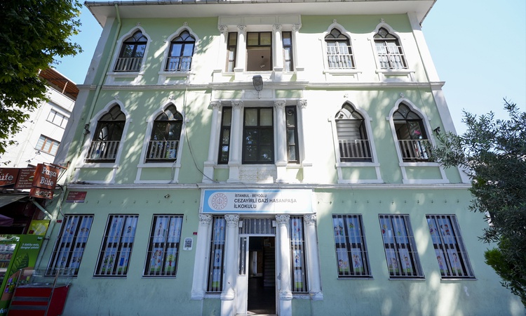 Gündemden Son Bilgiler: Cezayirli Gazi Hasan Paşa'nın komutanlık binası 120 yıldır okul olarak kullanılıyor |