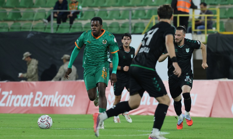 Gündemden Son Bilgiler: Corendon Alanyaspor, Ziraat Türkiye Kupası'nda 12 Bingölspor'u 4-1 mağlup etti: Gelişm
