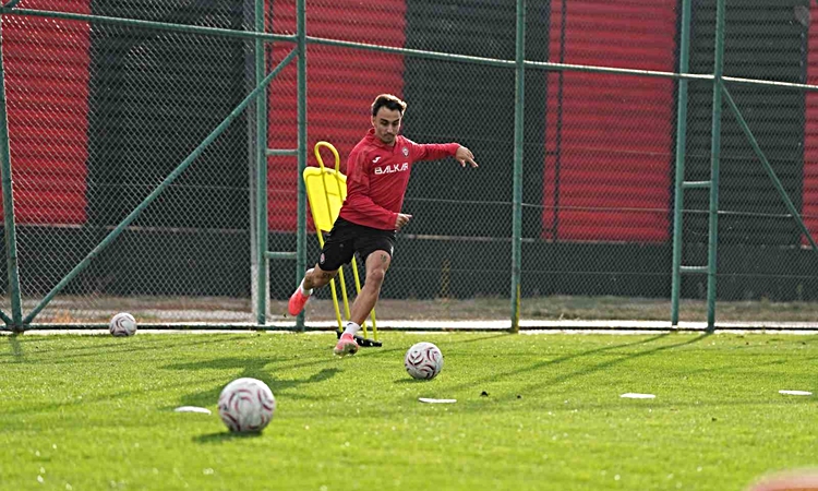 Gündemden Son Bilgiler: Çorum FK, Alanyaspor mesaisini sürdürdü | İşte Tüm Ayrıntılar
