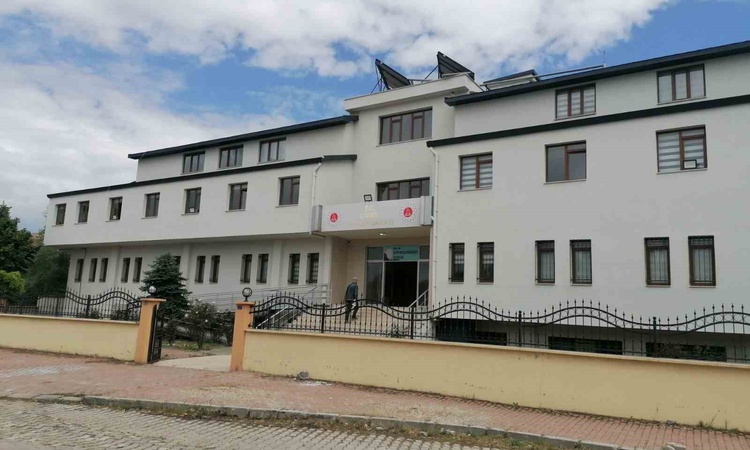 Gündemden Son Bilgiler: Denizli Çivril'de silahlı çatışmada biri çocuk 5 kişi yaralandı, 6 şüpheli hakkında tu
