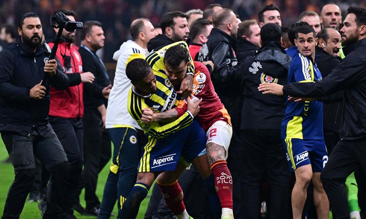 Gündemden Son Bilgiler: Derbi cezası ertelenecek mi? TFF, Abdülkerim Bardakcı için kararını tüm detaylarıyla p