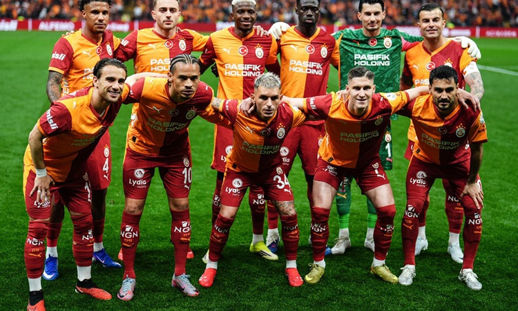 Gündemden Son Bilgiler: Devre arasında yolcu! Galatasaray'da ilk ayrılık netlik kazandı ve Merak Edilenler