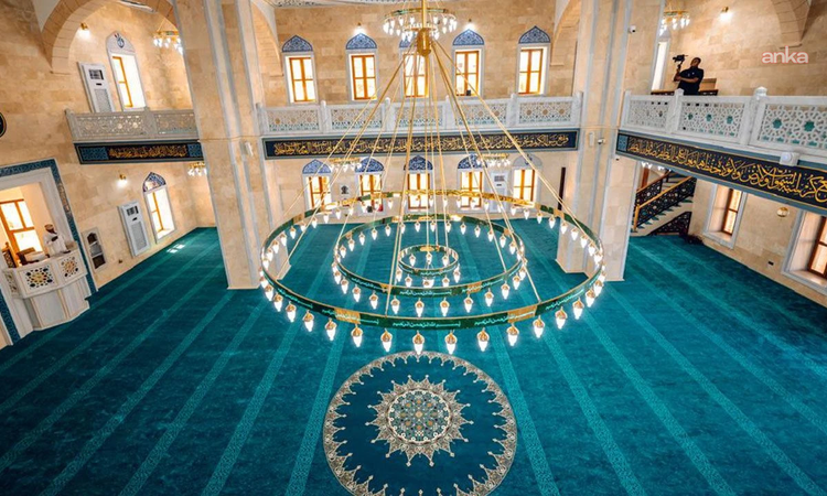 Gündemden Son Bilgiler: Diyanet tüm camilerde okutulan cuma hutbesinde Gazze için boykot çağrısı yaptı | İşte