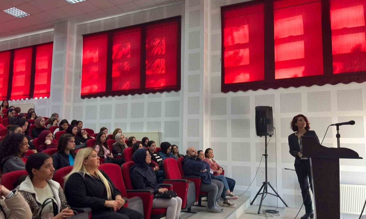 Gündemden Son Bilgiler: DPÜ Emet MYO'da öğrencilere güvenli ilişkiler eğitimi verildi ve Merak Edilenler