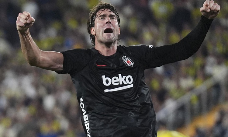 Gündemden Son Bilgiler: Dusan Vlahovic'ten galibiyet paylaşımı: Gelişmeler Takip Ediliyor