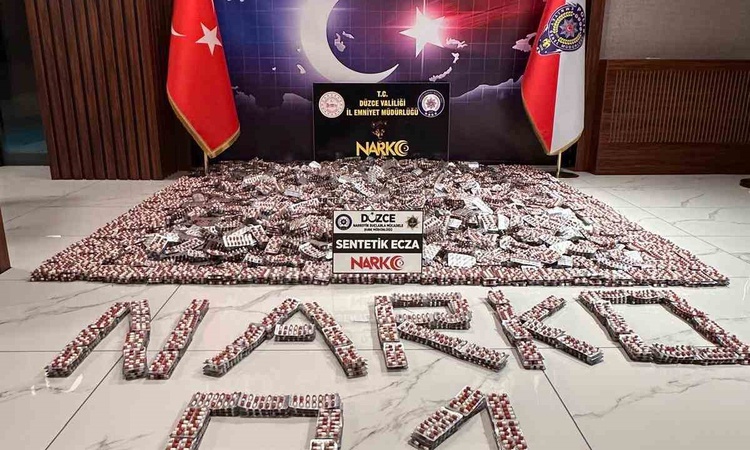 Gündemden Son Bilgiler: Düzce'de operasyonda yaklaşık 18 milyon TL'lik sentetik ecza hapı ele geçirildi ve Mer