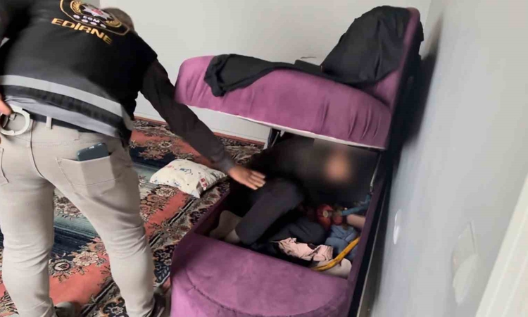 Gündemden Son Bilgiler: Edirne'de 15 yıl 2 ay hapis cezası olan cezaevi firarisi bazanın içinde yakalandı - So