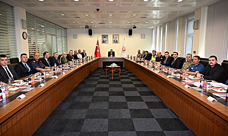Gündemden Son Bilgiler: Edirne'de düzensiz göçle mücadele toplantısı gerçekleştirildi | İşte Tüm Ayrıntılar