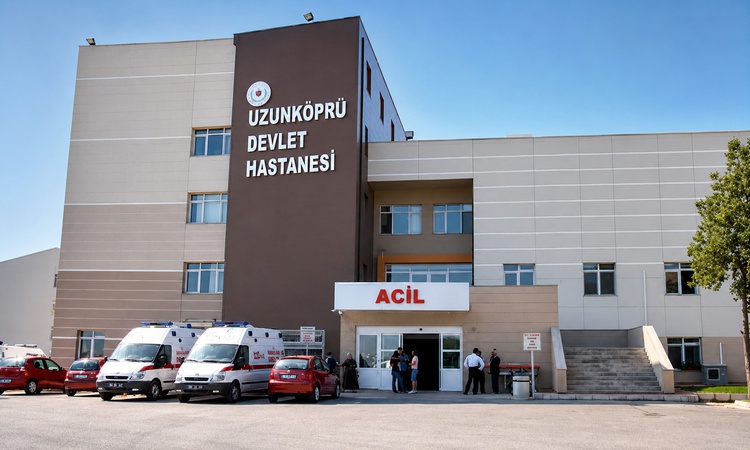 Gündemden Son Bilgiler: Edirne Uzunköprü'de bıçaklı kavgada 1 kişi öldü, 1 kişi ağır yaralandı | İşte Tüm Ayrı
