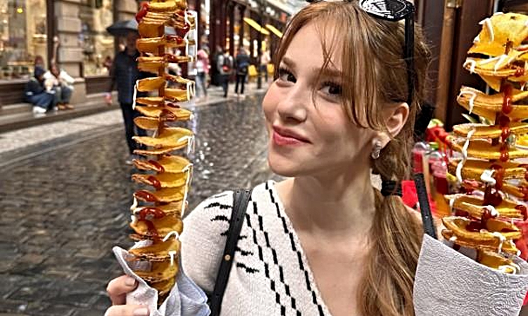 Gündemden Son Bilgiler: Elçin Sangu evli mi, çocuğu var mı?: Gelişmeler Takip Ediliyor