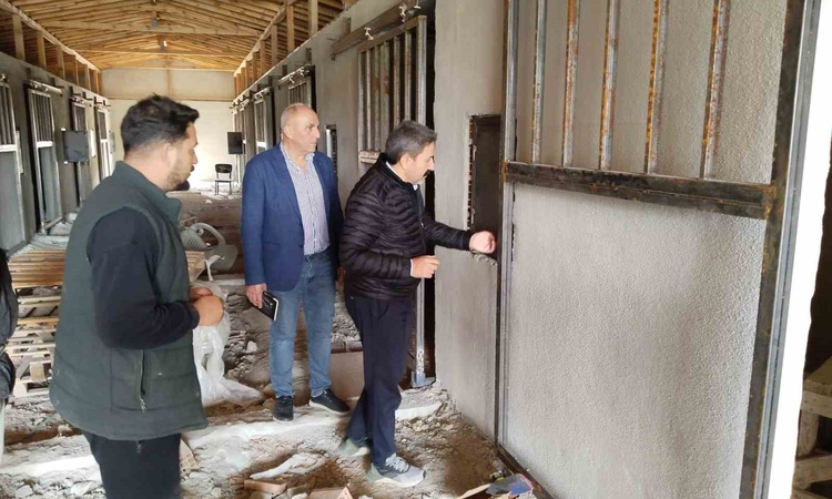 Gündemden Son Bilgiler: Eskişehir'de 36 Atlık Barınak Projesi'ni İl Müdürü Hasan Kalın yerinde inceledi