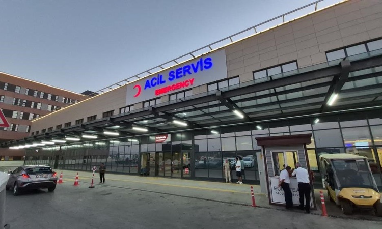 Gündemden Son Bilgiler: Eskişehir'de doğalgaz sızıntısı şüphesiyle baygın bulunan yaşlı çift hastaneye kaldırı