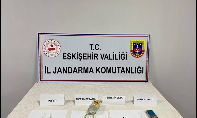 Gündemden Son Bilgiler: Eskişehir'de uyuşturucu operasyonunda 1 zanlı hakkında tutuklama kararı verildi: Geliş