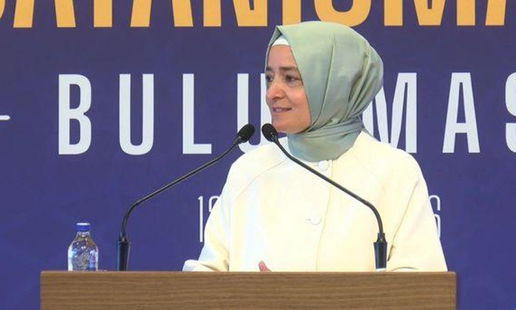 Gündemden Son Bilgiler: Fatma Betül Sayan Kaya'nın şu anki görevi nedir? Fatma Betül Sayan Kaya ne bakanıydı,