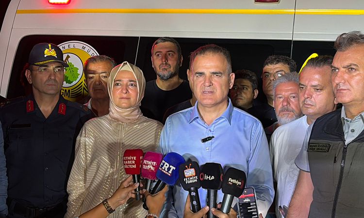 Gündemden Son Bilgiler: Fethiye'deki Orman Yangını Kontrol Altına Alındı: 78 Hane Tahliye Edildi ve Merak Edil