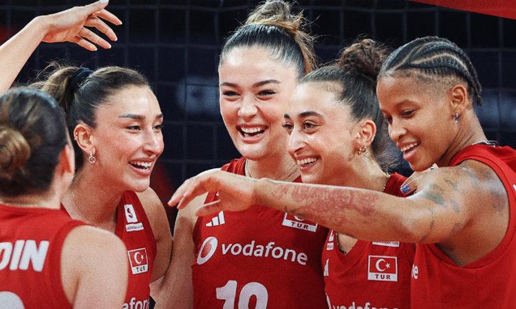 Gündemden Son Bilgiler: Filenin Sultanları Almanya’yı 3-1 yendi, Avrupa Şampiyonası’nda 4’te 4 yaptı ve Merak
