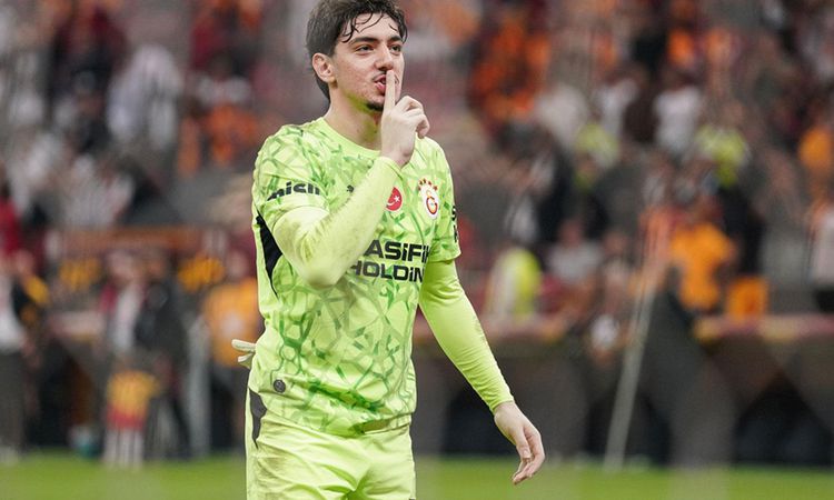 Gündemden Son Bilgiler: Galatasaray'da Jankat Yılmaz ile sözleşme uzatılıyor: Gelişmeler Takip Ediliyor