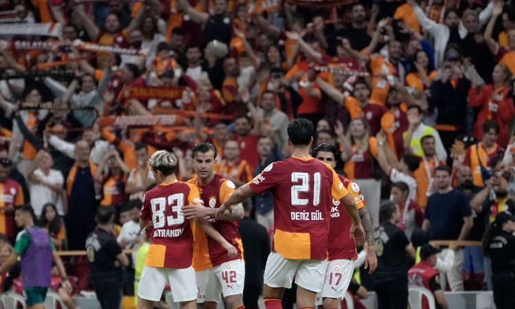 Gündemden Son Bilgiler: Galatasaray'da kaptan gemisini kurtardı, Kocaelispor'a karşı 24 yıllık iç saha galibiy