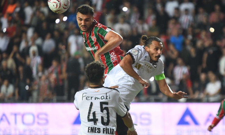 Gündemden Son Bilgiler: Gaziemirspor, Karşıyaka'yı deplasmanda 84'te Mustafa Çalışkan'ın golüyle 1-0 devirdi