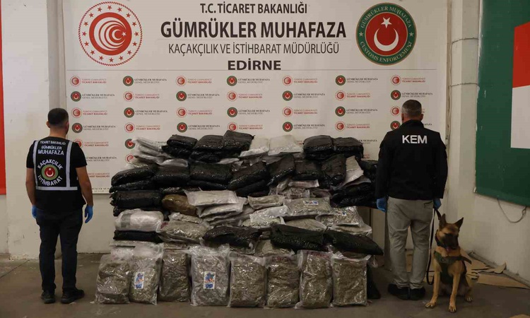 Gündemden Son Bilgiler: Gümrük ekipleri Sarp, İpsala ve Kapıkule'de 222 kilo 340 gram esrar ele geçirdi