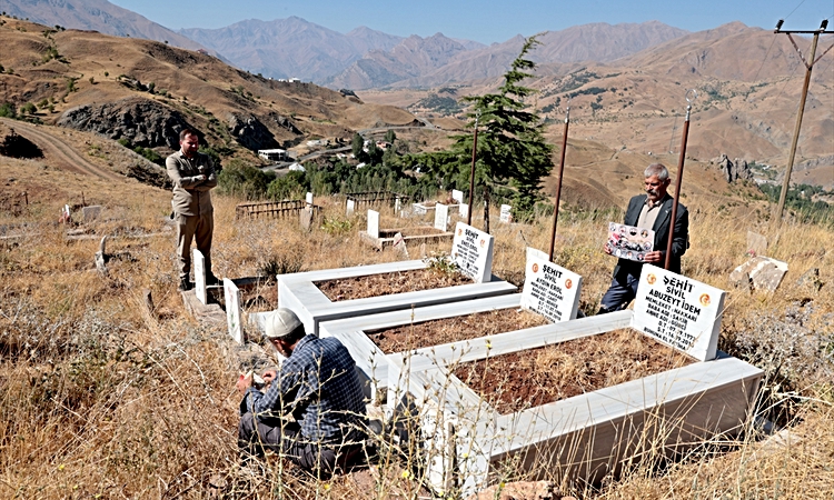 Gündemden Son Bilgiler: Hakkari'de 2010'daki terör saldırısında hayatını kaybeden 9 kişi anıldı ve Merak Edile