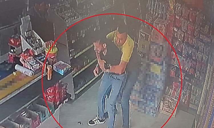 Gündemden Son Bilgiler: Hatay Antakya'da boğazına jöle şeker kaçan adam markette Heimlich ile kurtarıldı: Geli