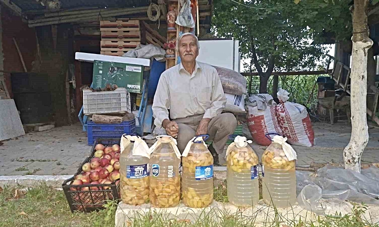 Gündemden Son Bilgiler: Hisarcık’ta dibe düşen elmalar ziyan olmuyor, doğal sirke oluyor
