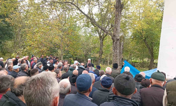 Gündemden Son Bilgiler: İstanbul'daki selde hayatını kaybeden Ahmet Usta, Sinop Gerze'de toprağa verildi ve Me