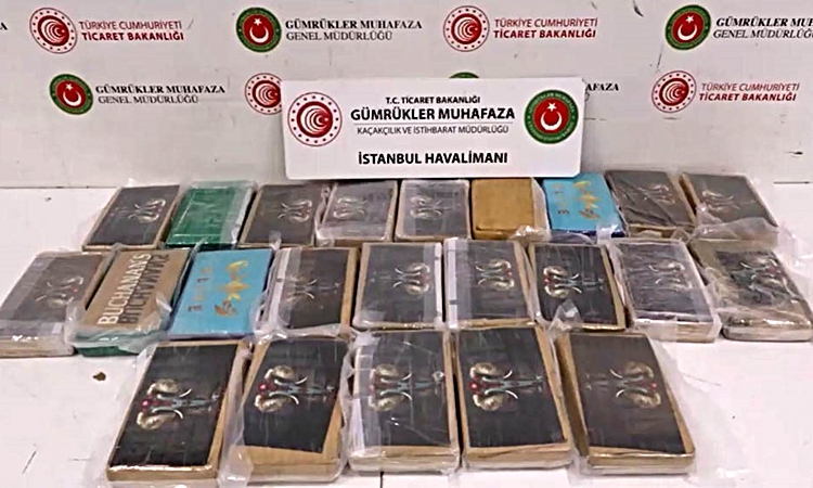 Gündemden Son Bilgiler: İstanbul Havalimanı’ndan uyuşturucu operasyonu: Şüpheli pilot kıyafeti ile kaçtı ve Me
