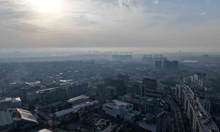 Gündemden Son Bilgiler: İstanbul'da puslu havada Kağıthane'de hava kalitesi indeksi 119'a ulaştı: Gelişmeler T