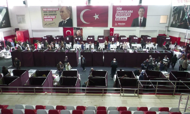 Gündemden Son Bilgiler: İzmir Barosu'nda yeni başkanı belirleyecek seçimde 4 aday yarışıyor ve Merak Edilenler