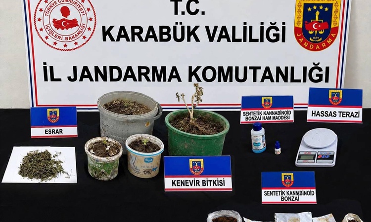 Gündemden Son Bilgiler: Karabük ve Yenice'de uyuşturucu operasyonunda 2 şüpheli yakalanarak gözaltına sevk edi
