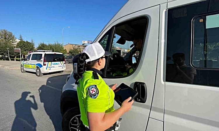 Gündemden Son Bilgiler: Karaman’da okul servislerine denetim