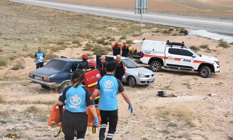 Gündemden Son Bilgiler: Karaman'da UMKE'nin çoklu yaralanmalı trafik kazası tatbikatına 45 personel katıldı: G