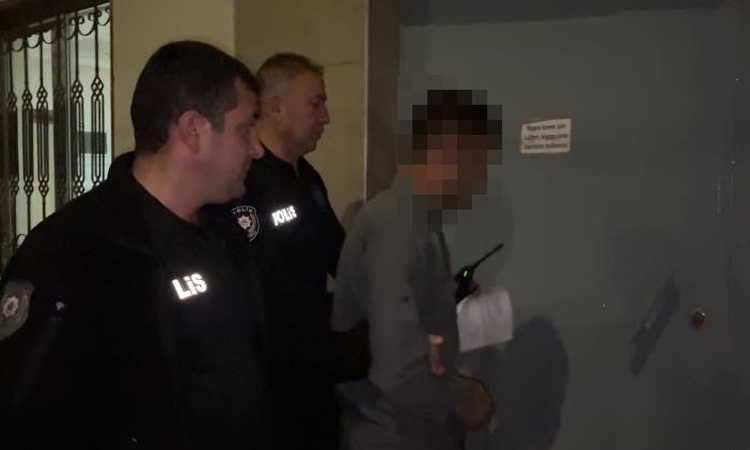 Gündemden Son Bilgiler: Kayseri Kocasinan'da polis uygulamasında dolandırıcılıktan aranan şahıs yakalandı ve M