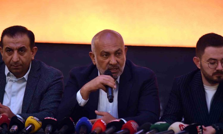 Gündemden Son Bilgiler: Kayserispor Başkanı Ali Çamlı'dan Eleştirilere Sert Tepki: 'İmamlığımla Gurur Duyuyoru