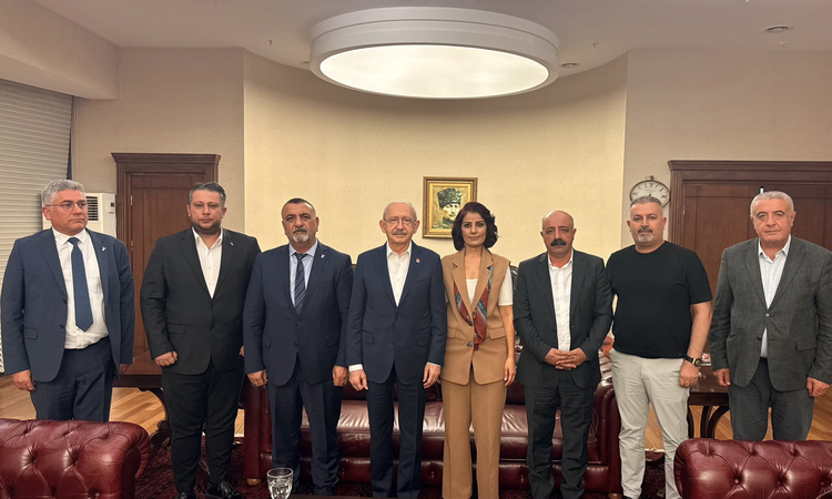 Gündemden Son Bilgiler: Kılıçdaroğlu, Alevi heyetini kabul etti; talepleri Meclis gündemine taşıyacak: Gelişme