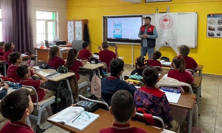 Gündemden Son Bilgiler: Kırklareli Vize'de ilkokul öğrencileri su tasarrufu konusunda bilgilendirildi: Gelişme