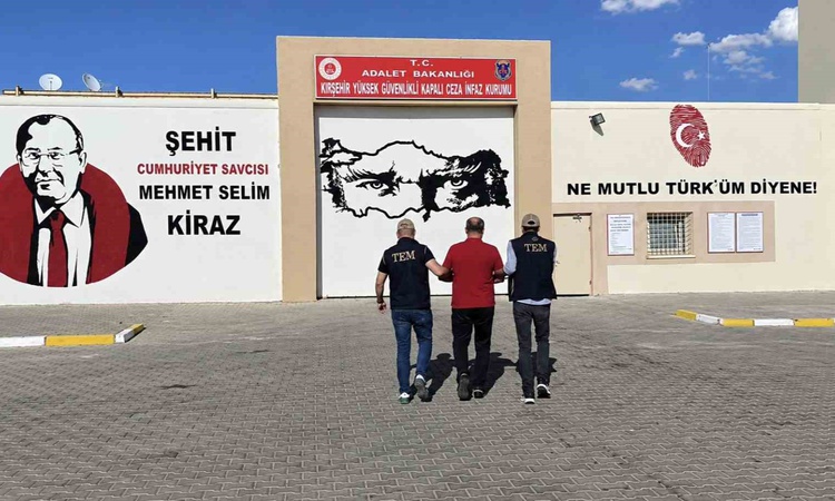 Gündemden Son Bilgiler: Kırşehir'de 2019'dan beri aranan FETÖ üyeliği şüphelisi M.Ç. hakkında tutuklama kararı