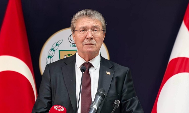 Gündemden Son Bilgiler: KKTC Başbakanı Ünal Üstel, Girne'de batan gemide başka naaş bulunmadığını bildirdi ve