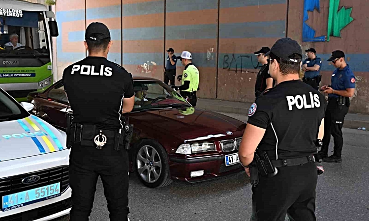 Gündemden Son Bilgiler: Kocaeli’de aranan 50 şahıs yakalandı
