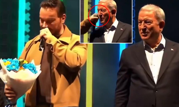 Gündemden Son Bilgiler: Konserde beklenmedik kaza! Hulusi Akar neye uğradığını şaşırdı: Gelişmeler Takip Edili