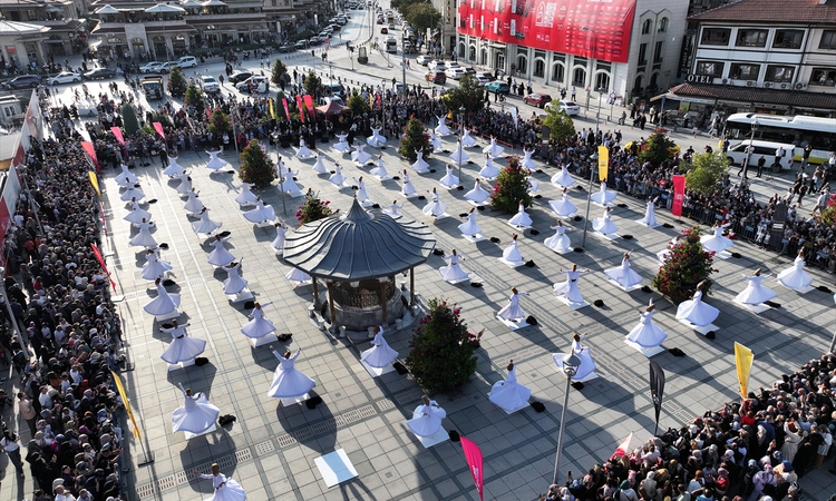 Gündemden Son Bilgiler: Konya Mistik Müzik Festivali'nin açılışında 99 semazen sema ayini icra etti - Son Daki